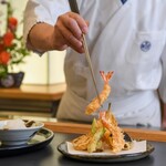 銀座 天一 - その他写真:《こだわり》熟練の職人が一品ずつ丁寧に揚げる“天ぷら”