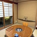 豚捨 - こちらのお部屋（個室）でいただきました