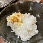 酒肴 新屋敷 - 残ったタルタルソースを白米にかけてエヘヘへ