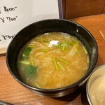 酒肴 新屋敷 - 味噌汁。酒のつまみにもなる