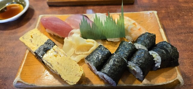 Yakata Zushi