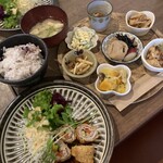 ごはん家 豆豆菜菜 - 