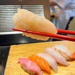 立鮨 すし横 イイトルミネ新宿店 エキナカ - あま〜いホタテ