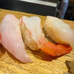 立鮨 すし横 イイトルミネ新宿店 エキナカ - 特上にぎり　1,880円　10貫（エビ汁付き）