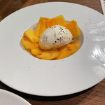 Pub & Grill 7 TAPS TAVERN - 