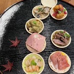 Pub & Grill 7 TAPS TAVERN - 