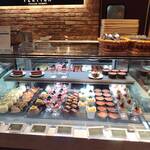 イタリアン リゾート ペルティカ - 