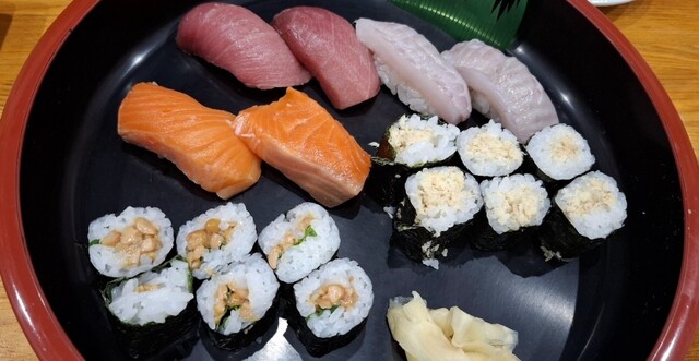 Tomo E Zushi photo 3
