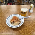びっくり食堂 - 釜揚げ豚足×2
生ビール“中華まん専門店”にて、アサヒスーパードライ