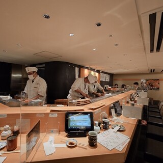 天然本まぐろ ありそ鮨し_2