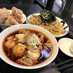 The Minatoya Lounge - 