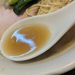 中華そばや 和凡 - スープ