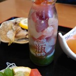 蛇の目 - 瓶 アップ