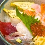 YAMATO - 10種海鮮丼 1200円