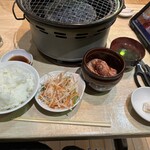 ホルモン焼肉 縁 池袋店 - 