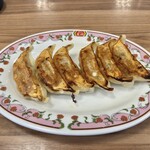 餃子の王将 - 2人前頼んだのに1人前ずつ出てきたのは残念。。