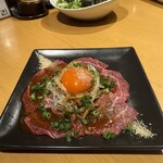 大衆炭火焼肉ジンギスカン ホルモン酒場 風土. - 和牛のカルパッチョ