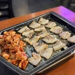 韓国石焼サムギョプサル専門 コッテジ - 