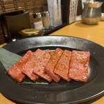 大衆炭火焼肉ジンギスカン ホルモン酒場 風土. - 特上カルビ