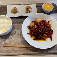 CINA New Modern Chinese - ランチ　ラーズーチー　1200円