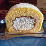 五十鈴川カフェ - 百花蜜ロールケーキ