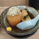 皆様居酒屋 大山ゴールデン - おでん(大根・ちくわぶ)