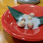 炉ノ鳥 - 【８品目】塩煎り銀杏