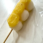 だんごや 萌音 - 栗あん団子