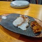 炉ノ鳥 - 【10品目】活蛸藁炙り 河豚皮と松茸の煮凝り