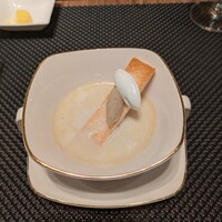 ポム・ダダン - 