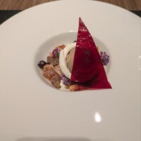 ポム・ダダン - 