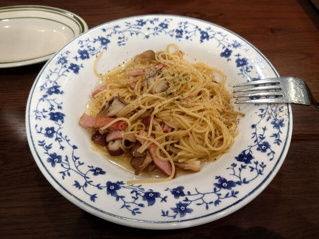 Sumibi to Wine Paris Shokudo Hiroshima Eki Kitaguchi Ten