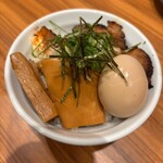 ラーメン いっとうや - 三色丼