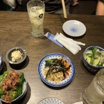 牛タンとマグロとクリスピー餃子 ひまわり［海］ 築地店 - 