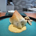 Refugeforestiere 五島 - 202508鮎とアボカド、ドライトマト、マヨネーズ、カイエンペッパー