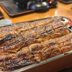 炭火焼うなぎ 東山物産 - パリフワ