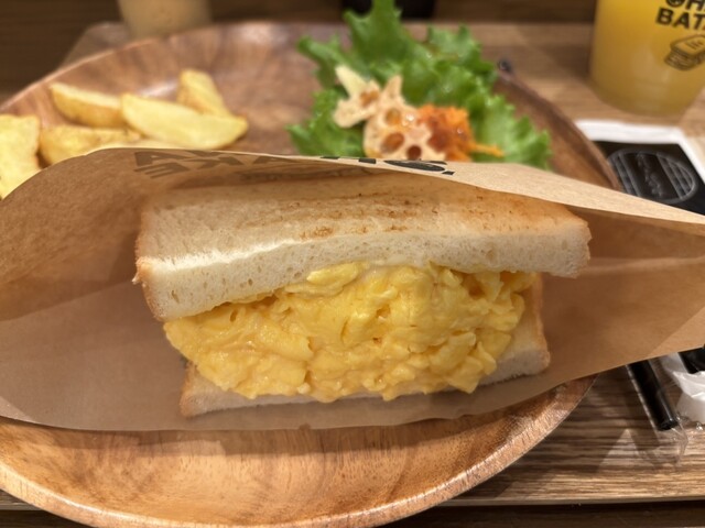 ホットサンド専門店 'OHANABATAKE なんばアメ村 - 大阪難波