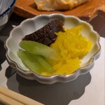 魚と煮込みとわら焼きと ととと - お漬物