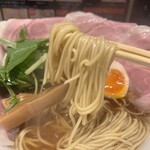 醤油らーめん ピース - 