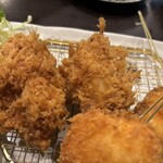 とんかつ多酒多彩 地蔵 - でけぇ〜〜1人1個ずつに留めて正解