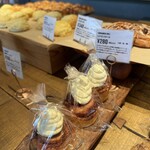 Truffle BAKERY Karuizawa Ten - 