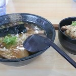 麺次郎 - 