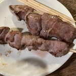 大倉山もつ肉店 - 