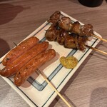 焼鳥日高 - 料理写真:ウインナー焼きとかしら