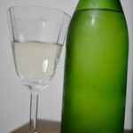 シャトレーゼ - ドリンク写真:樽出し生ワイン シャトレーゼヌーヴォー甲州