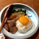 大衆酒場 坂本商店 - すき焼きポテサラ　680円