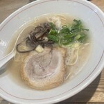 博多ラーメン 虎 - 料理写真: