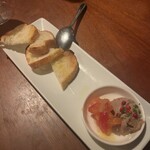 バニラビーンズ - レバーとトマトのパテ