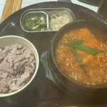 韓国ごはん・酒家 ダイダイ - 豚スンドゥブ