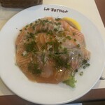 ラ・ベットラ・ダ・オチアイ - スモークサーモンのマリネ